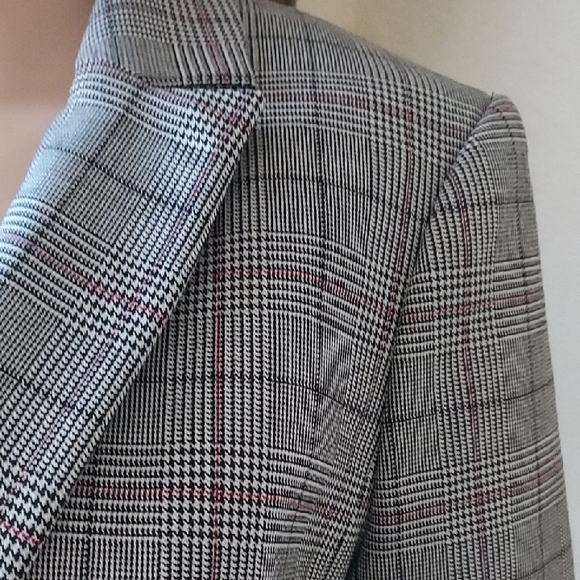 H&M Black and White Checkered Blazer - Picture 2 of 4